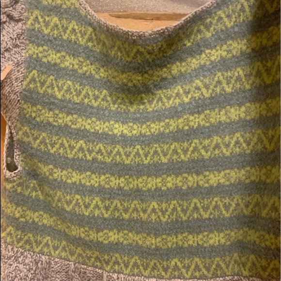 Free People Sweater - Picture 3 of 4